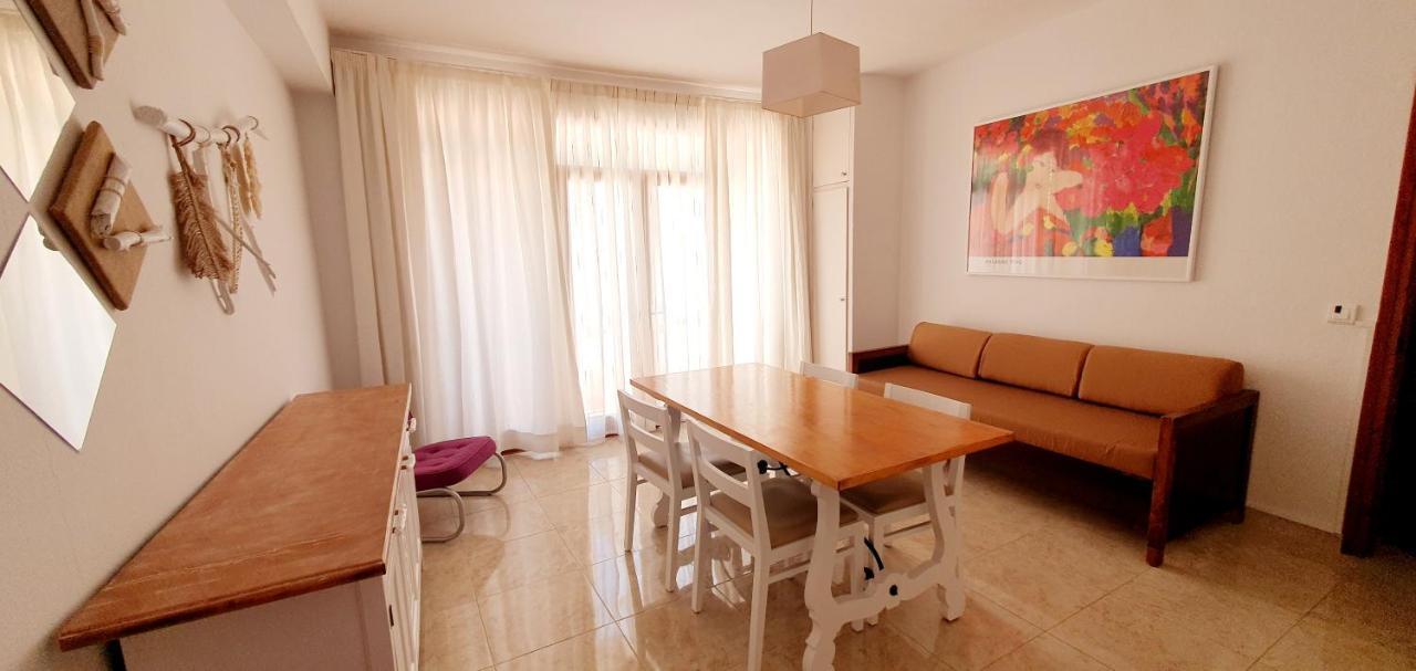 Granada Apartments Familiar Deluxe Portinatx Buitenkant foto