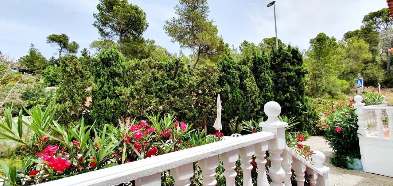 Granada Apartments Familiar Deluxe Portinatx Buitenkant foto
