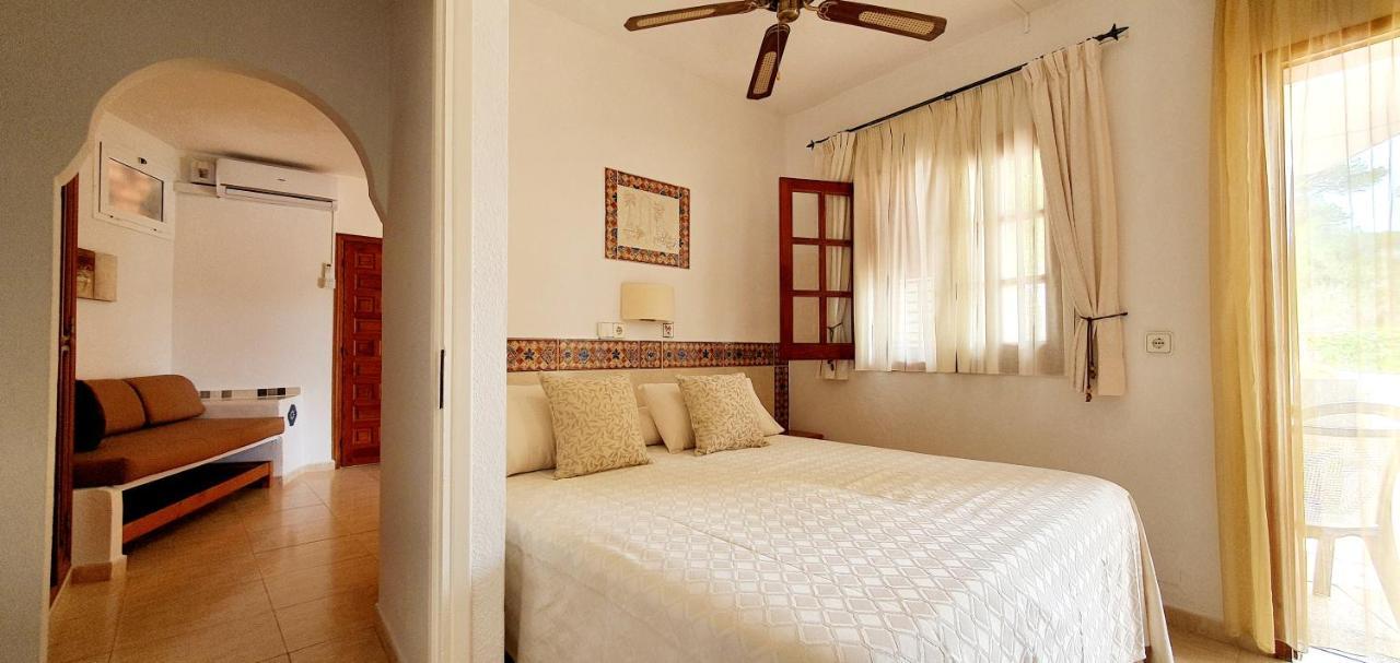 Granada Apartments Familiar Deluxe Portinatx Buitenkant foto